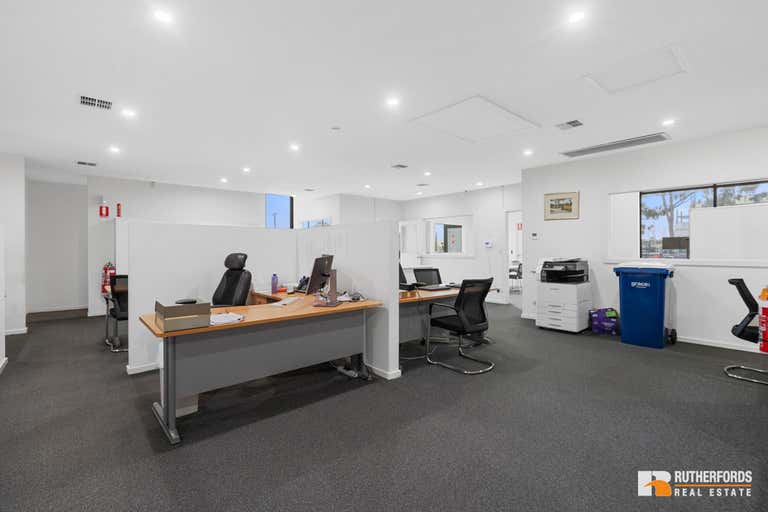 2/496 Geelong Road West Footscray VIC 3012 - Image 2