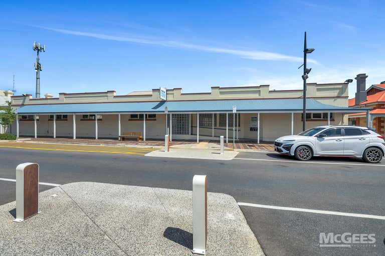 61-67 Ocean Street Victor Harbor SA 5211 - Image 2