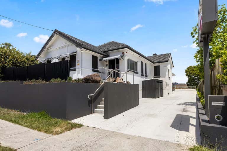 687 Logan Road Greenslopes QLD 4120 - Image 1