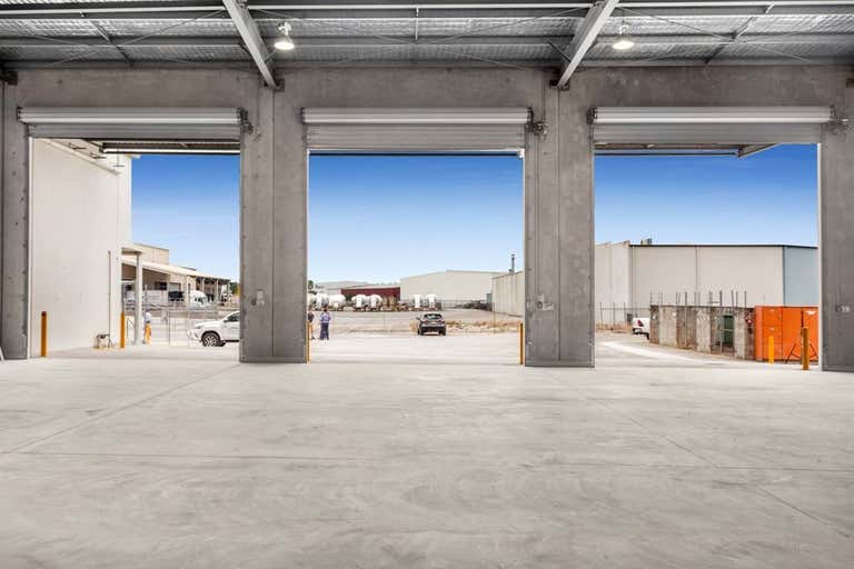 731 Curtin Avenue Pinkenba QLD 4008 - Image 2