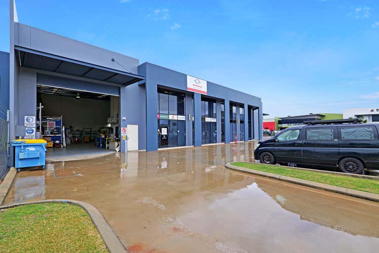 1/24 Tacoma Circuit Canning Vale WA 6155 - Image 1