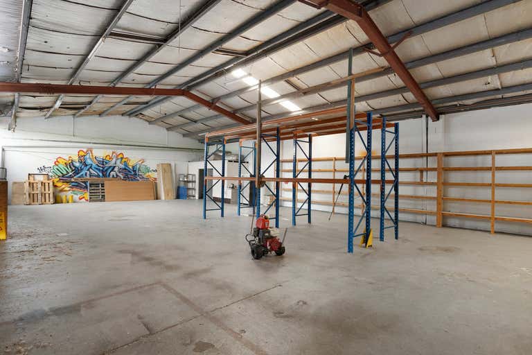 2/3366 Pacific Highway Springwood QLD 4127 - Image 2