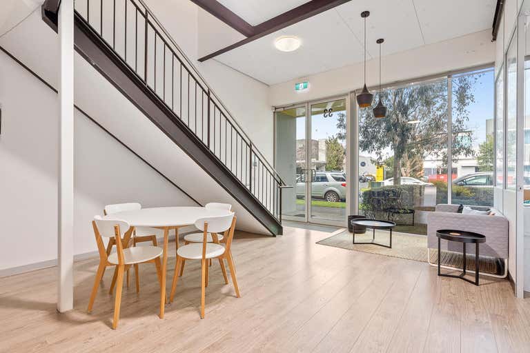 33 Wirraway Drive Port Melbourne VIC 3207 - Image 2