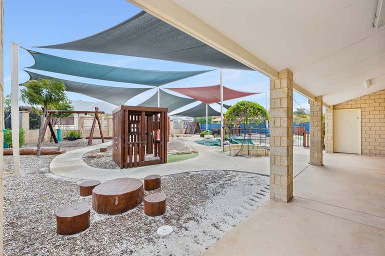 218 Santa Barbara Parade Quinns Rocks WA 6030 - Image 2