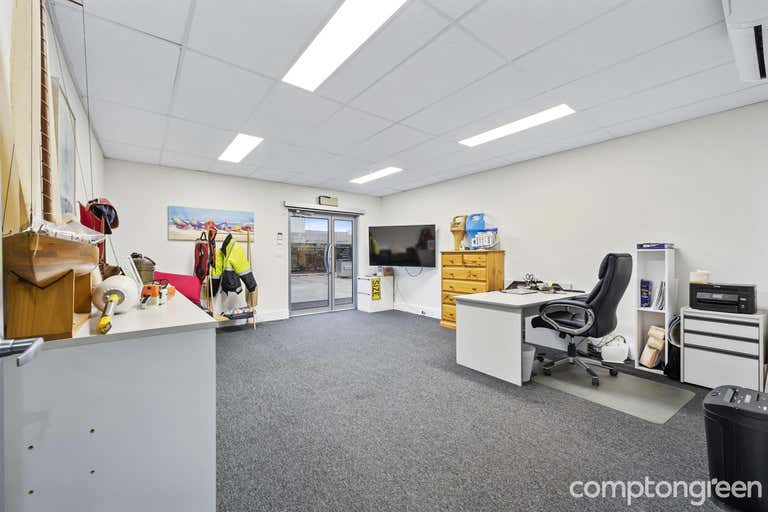 5/36 Aylesbury Drive Altona VIC 3018 - Image 2