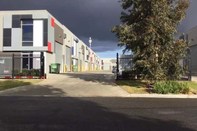 17/55 Barretta Road Ravenhall VIC 3023 - Image 1