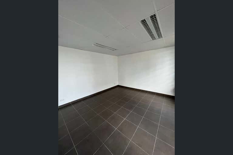 8/6 Freeway Drive Wallan VIC 3756 - Image 2