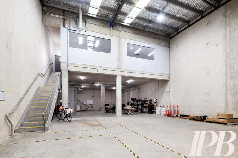 3/8 Metroplex Avenue Murarrie QLD 4172 - Image 1