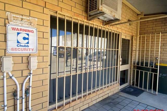 Unit 4, 24 Irvine Drive Malaga WA 6090 - Image 2