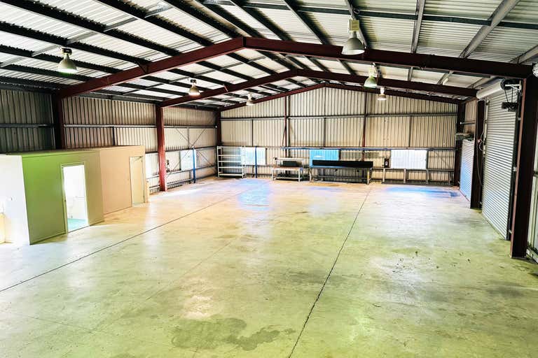 1/17 Commerce Court Noosaville QLD 4566 - Image 2