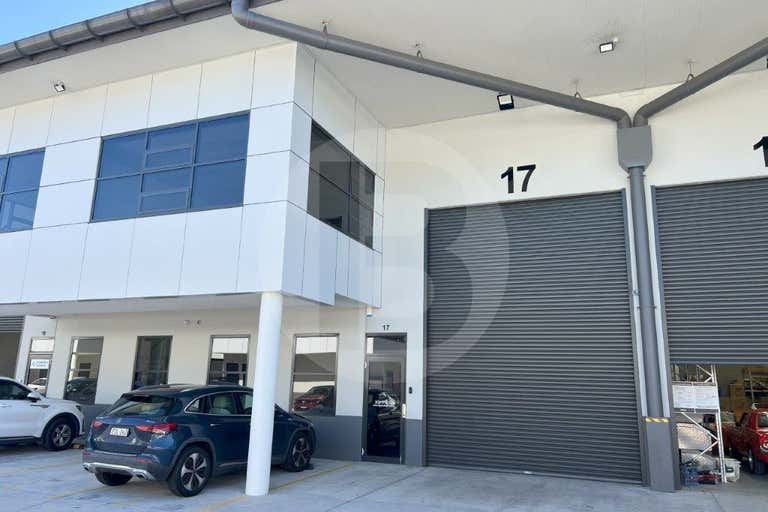 17/3 MACDONALD ROAD Ingleburn NSW 2565 - Image 1