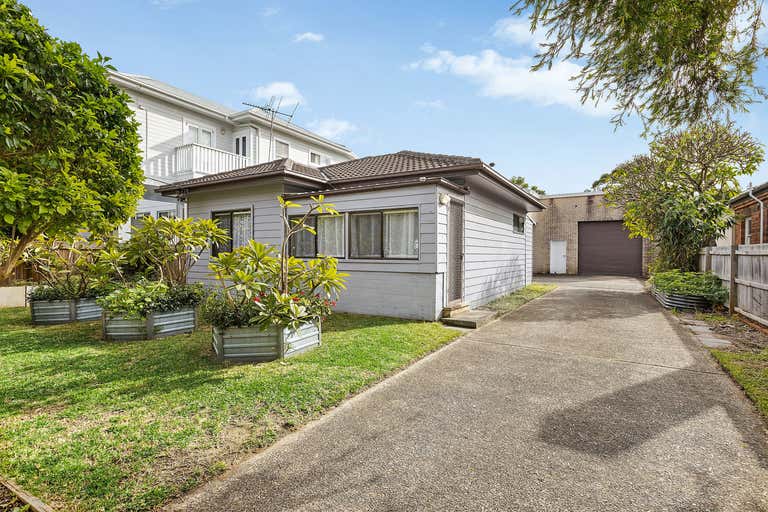 12  Windsor Parade North Narrabeen NSW 2101 - Image 1