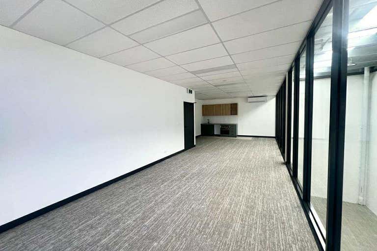 27 Ramsay Street Spotswood VIC 3015 - Image 2