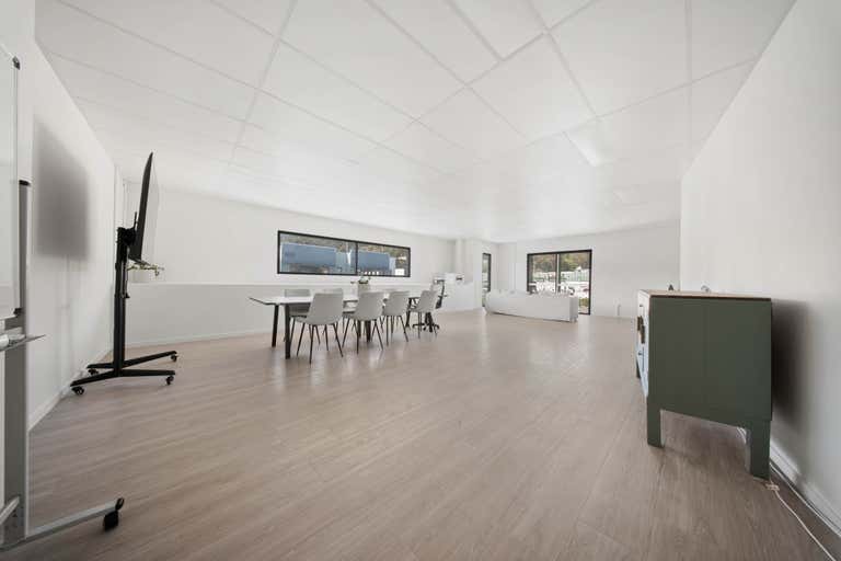 1/49 Leda Drive Burleigh Heads QLD 4220 - Image 2