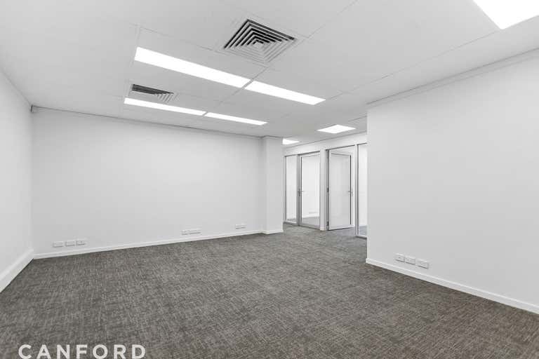 7&8, 17 Karp Court Bundall QLD 4217 - Image 2