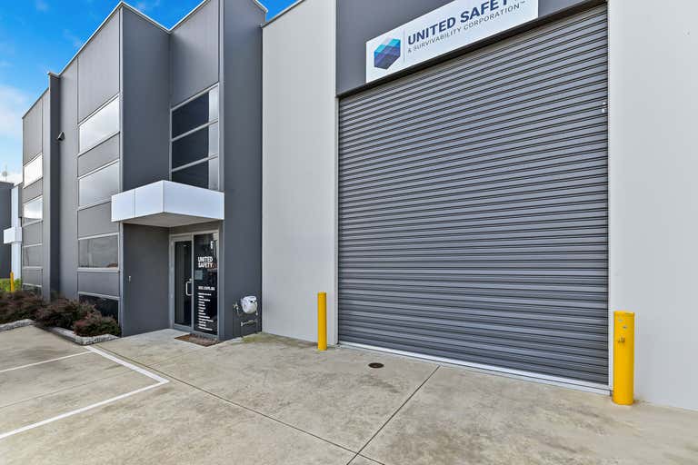 6 Flatland Close Pakenham VIC 3810 - Image 2