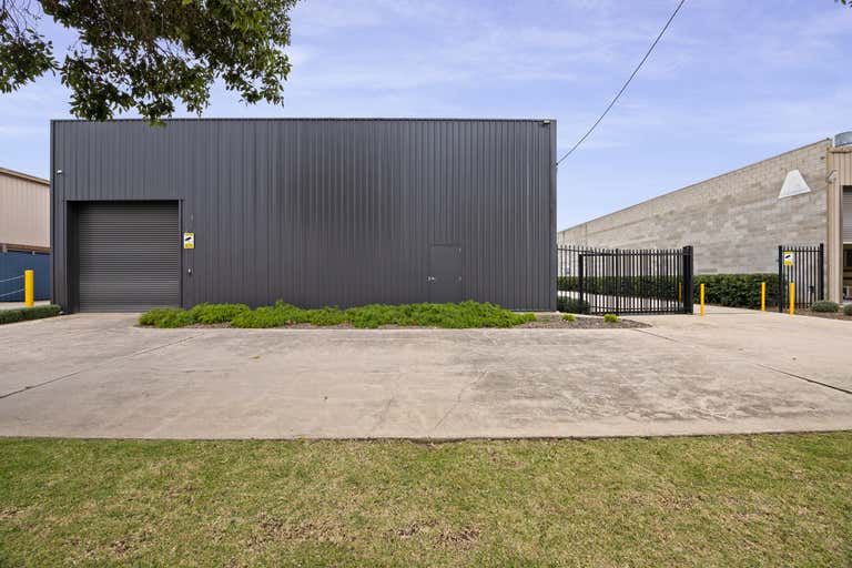 899 Metry Street North Albury NSW 2640 - Image 2