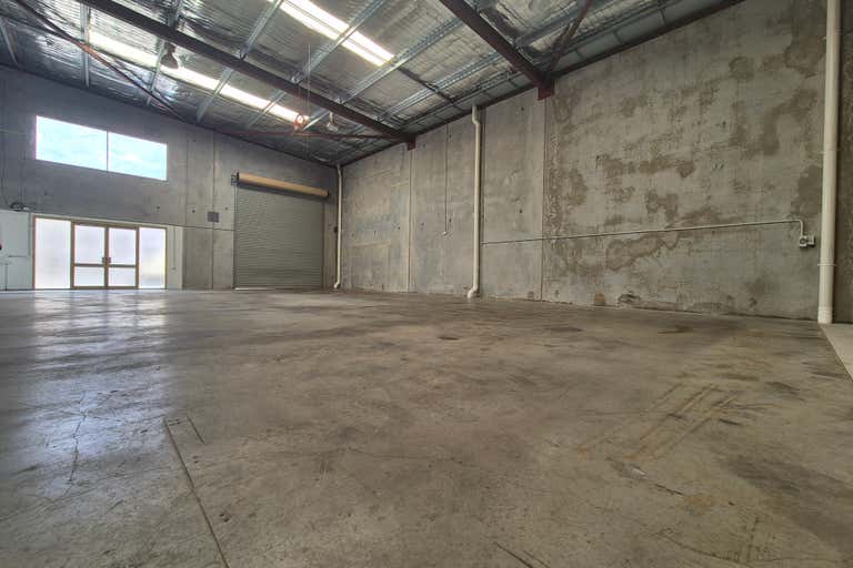 244 Beringarra Avenue Malaga WA 6090 - Image 2