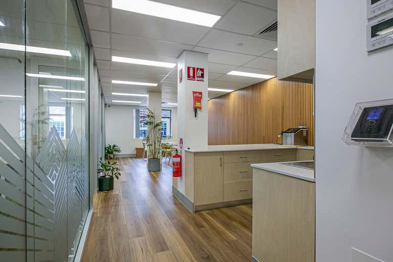 5/133 Leichhardt Street Spring Hill QLD 4000 - Image 2