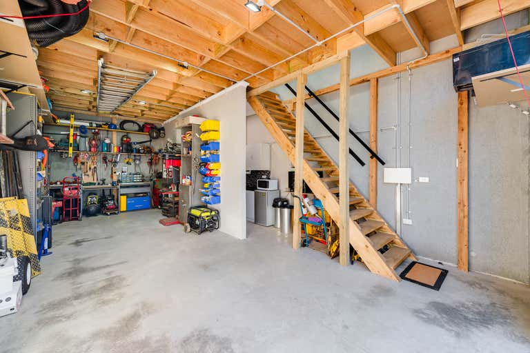 25 Rosie Place Altona VIC 3018 - Image 2