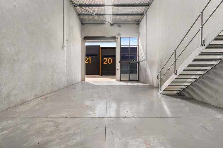 11/17 Pikkat Drive Braemar NSW 2575 - Image 2