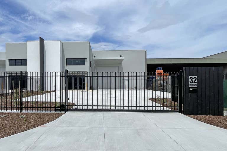 Unit 1, 32 Christable Way Landsdale WA 6065 - Image 1