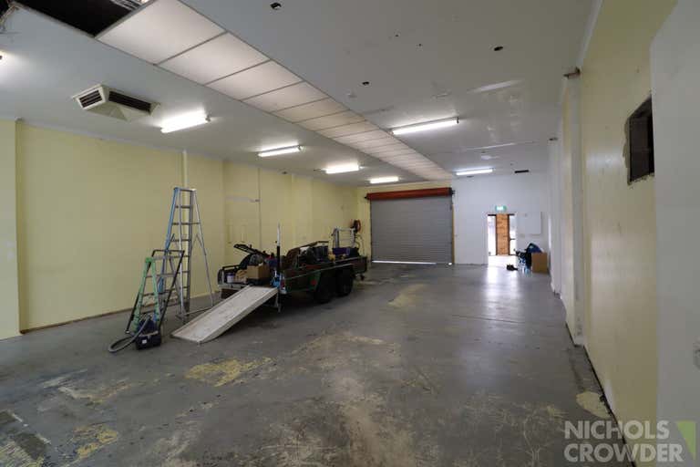 2/6 Virginia Street Mornington VIC 3931 - Image 2