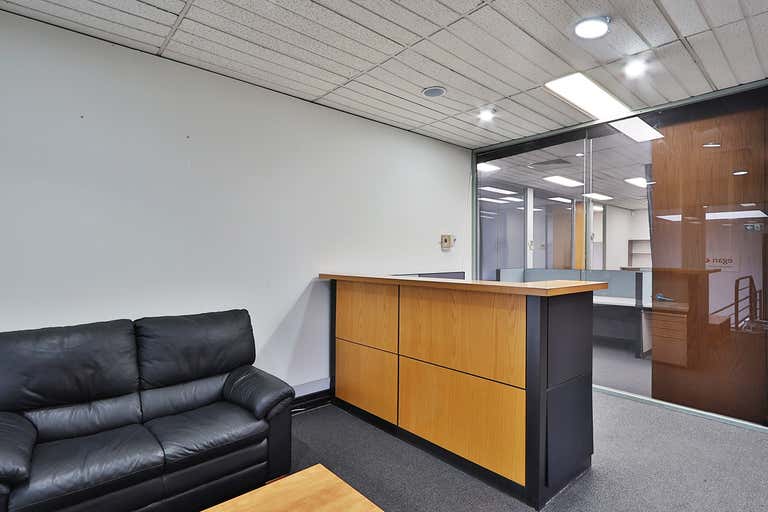 Suite 4, 400 High Street Kew VIC 3101 - Image 2