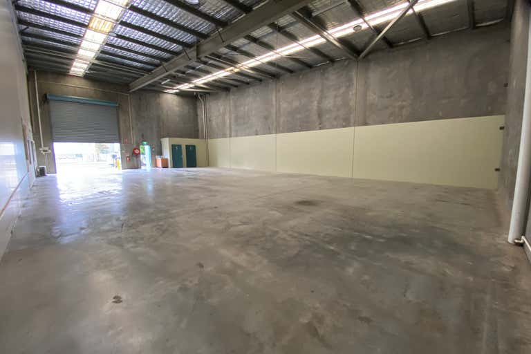 1/69 Selhurst Street Coopers Plains QLD 4108 - Image 2