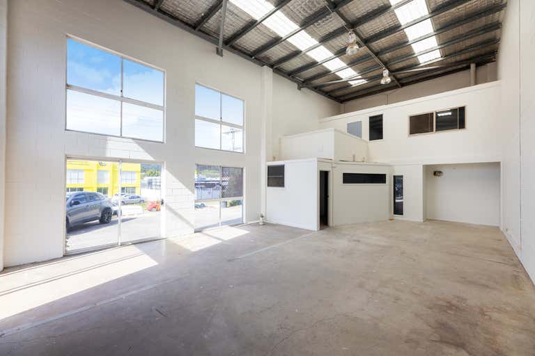 1/43 Taree Street Burleigh Heads QLD 4220 - Image 2