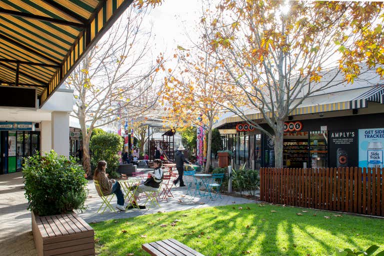 Hawaiian's Mezz, Shop 8, 148 Scarborough Beach Road Mount Hawthorn WA 6016 - Image 2