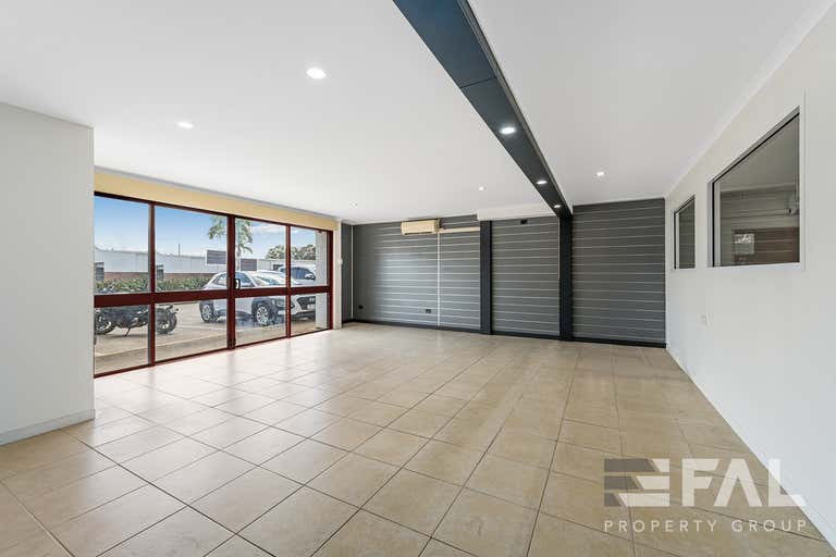 Unit  8, 32 Spine Street Sumner QLD 4074 - Image 2