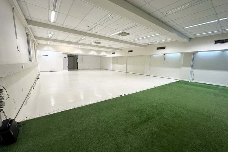 934 Logan Road Holland Park West QLD 4121 - Image 2