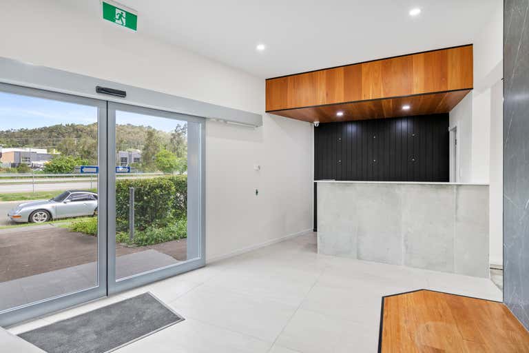 2/33 Central Drive Burleigh Heads QLD 4220 - Image 2