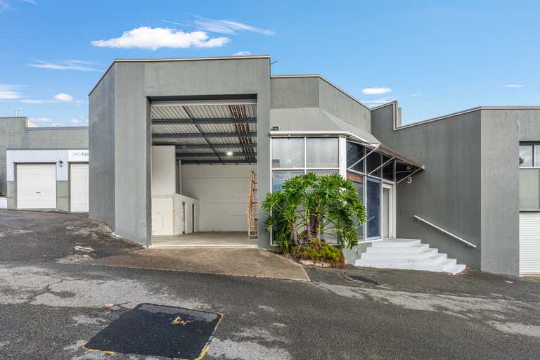 3/183 Currumburra Road Ashmore QLD 4214 - Image 1