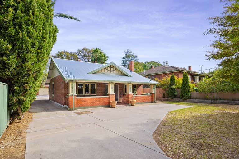 699 David Street Albury NSW 2640 - Image 1