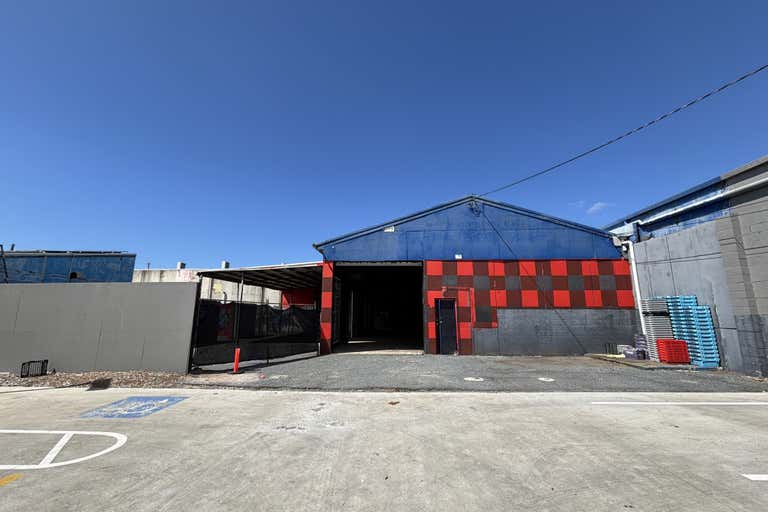 Miami QLD 4220 - Image 1