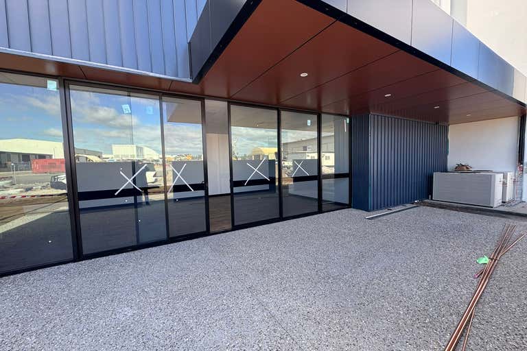 2/460 Bushmead Road Hazelmere WA 6055 - Image 2