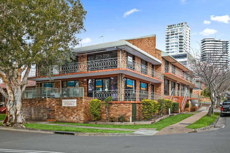 8/25 Victoria Street Wollongong NSW 2500 - Image 2