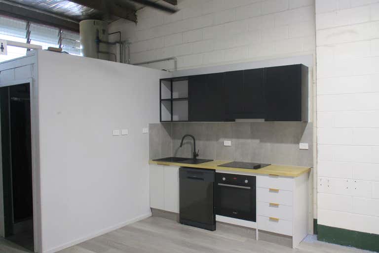 6 Federation Street Bungalow QLD 4870 - Image 2