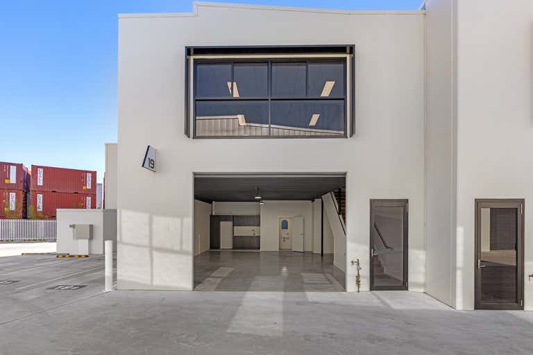 19/25 Alex Fisher Drive Burleigh Heads QLD 4220 - Image 1