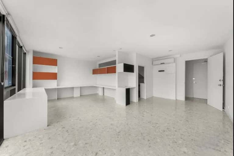 2/2 Stuart Street Balaclava VIC 3183 - Image 2