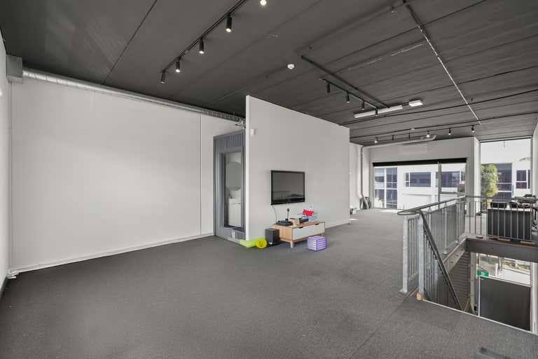 28/131-135 Hyde Street Yarraville VIC 3013 - Image 2