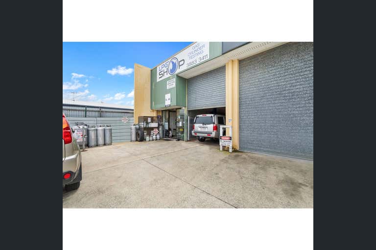 1/60 Beach Street Kippa-Ring QLD 4021 - Image 1