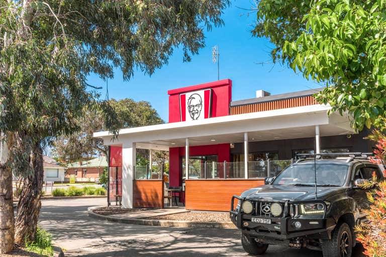 KFC, 24 Zouch Street Young NSW 2594 - Image 2