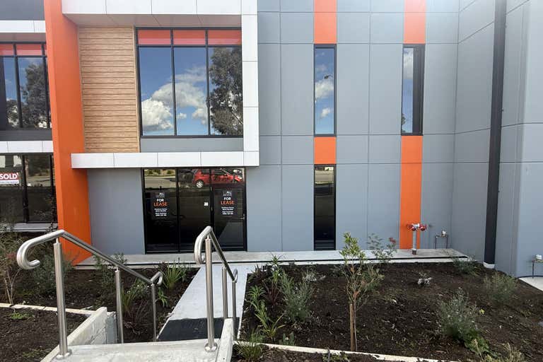 6 Agility Place Cranbourne West VIC 3977 - Image 1