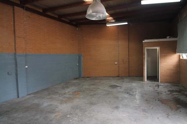 4/13-15 Heart Street Dandenong VIC 3175 - Image 2