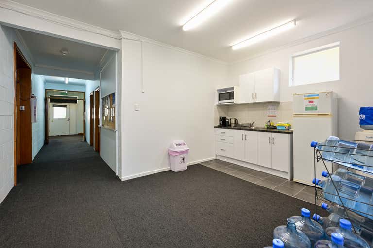 60 Playford Avenue Whyalla SA 5600 - Image 2