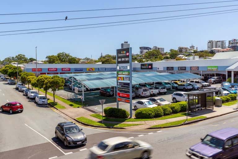 Caloundra Village Shopping Centre, 33 Ormuz Avenue Caloundra QLD 4551 - Image 2