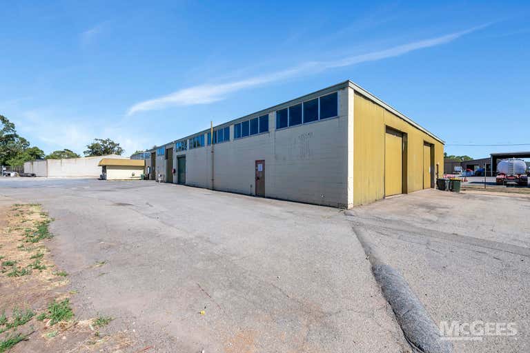 55 Plymouth Road Wingfield SA 5013 - Image 2